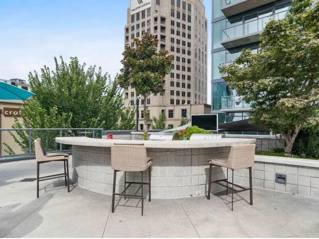 Outdoor Kitchen