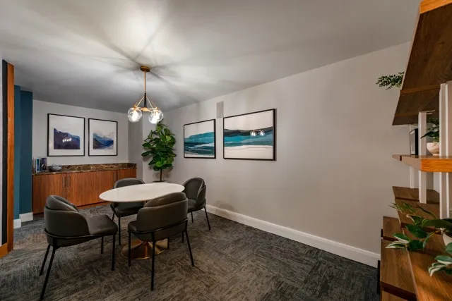 Leasing Office