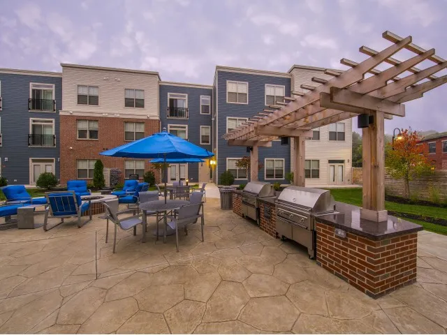 Outdoor Kitchen