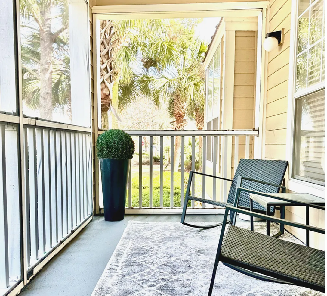 balcony