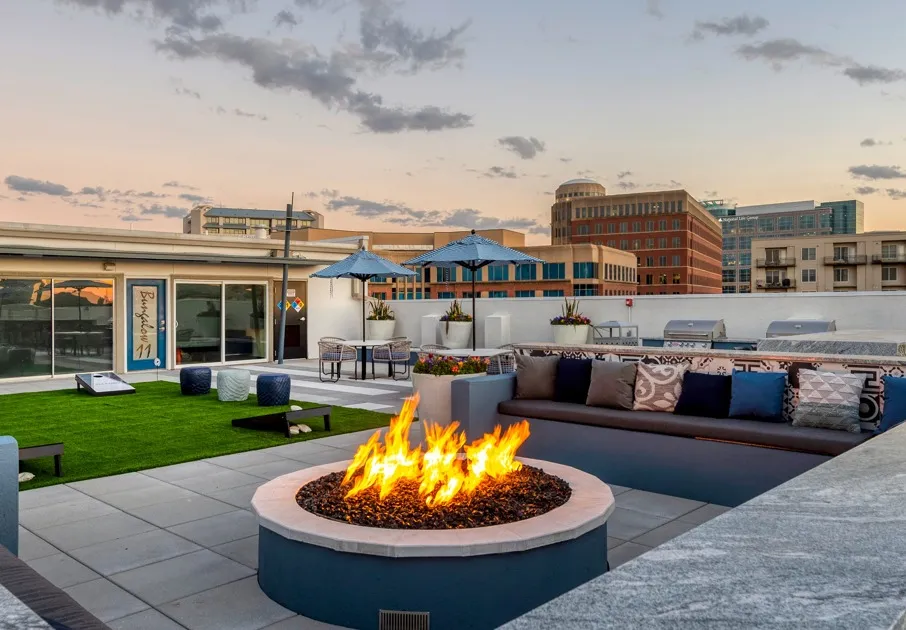 Allegro Addison Circle | Community Firepit