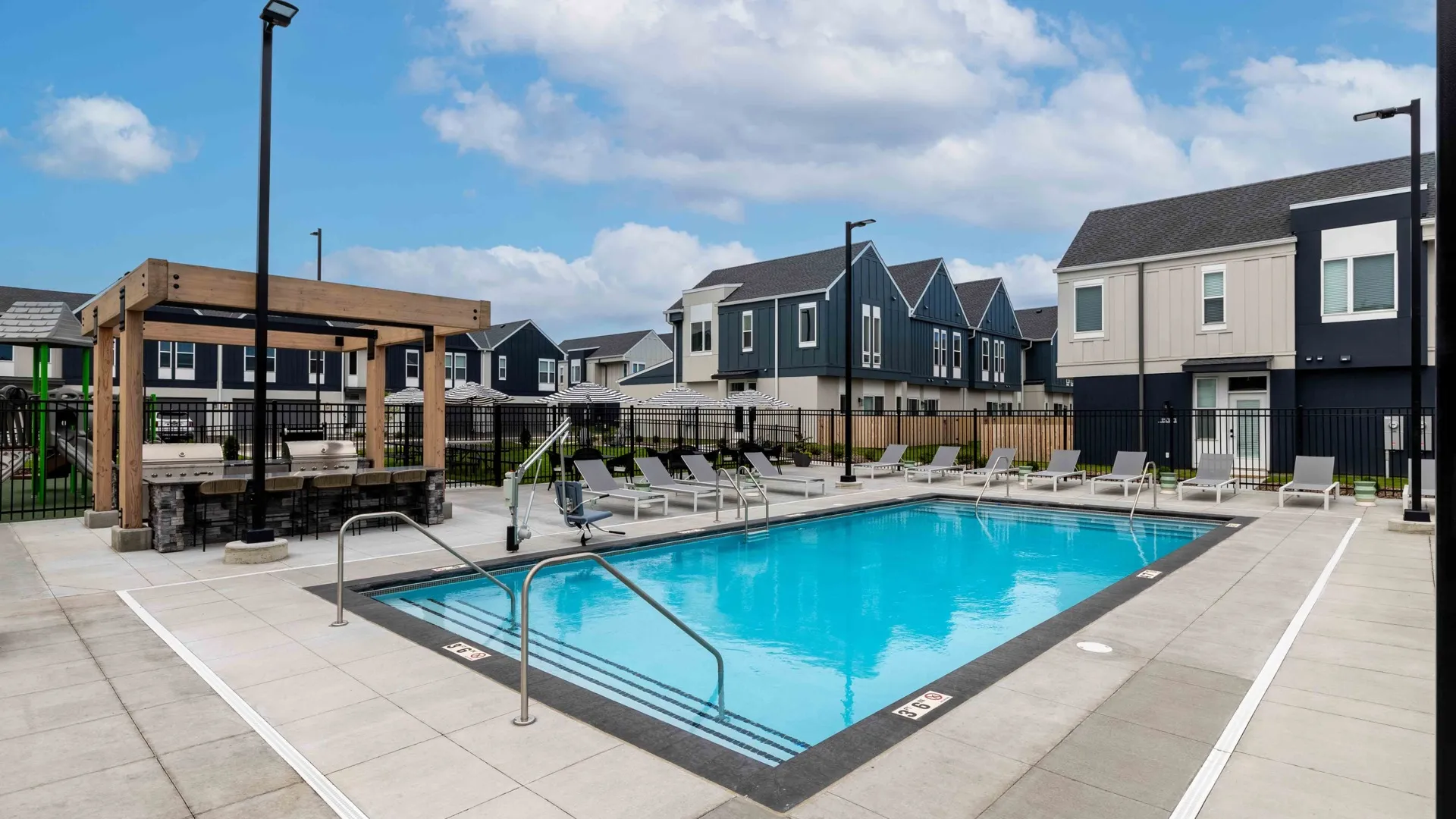 exterior townhomes with pool