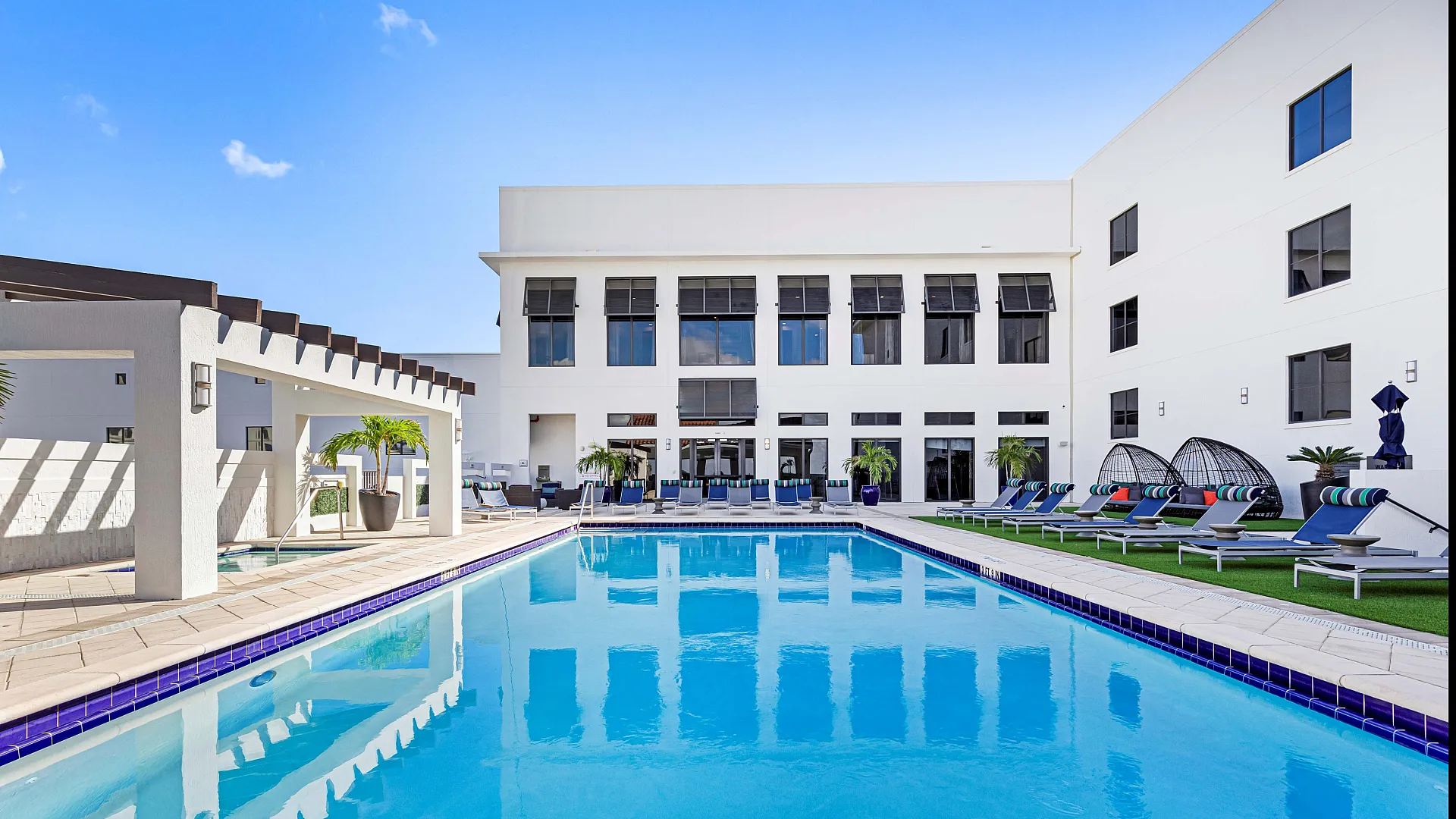 pool view