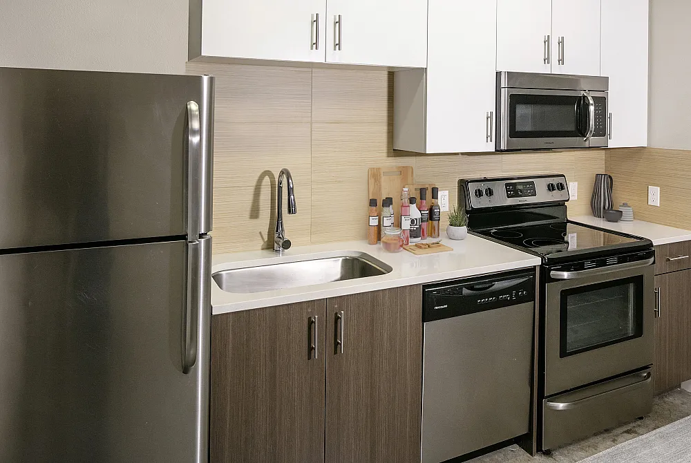 Modern kitchen finishes