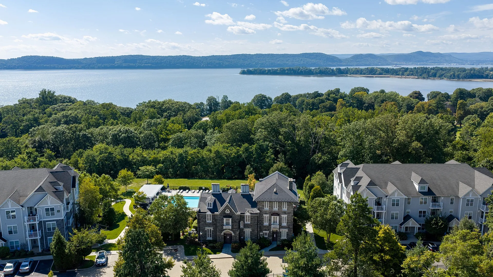 Terraces on the Hudson - Scenic View