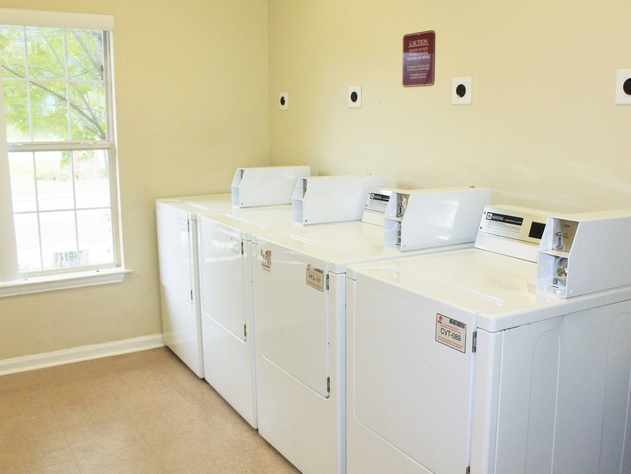 View Photos Sycamore Place Apartments