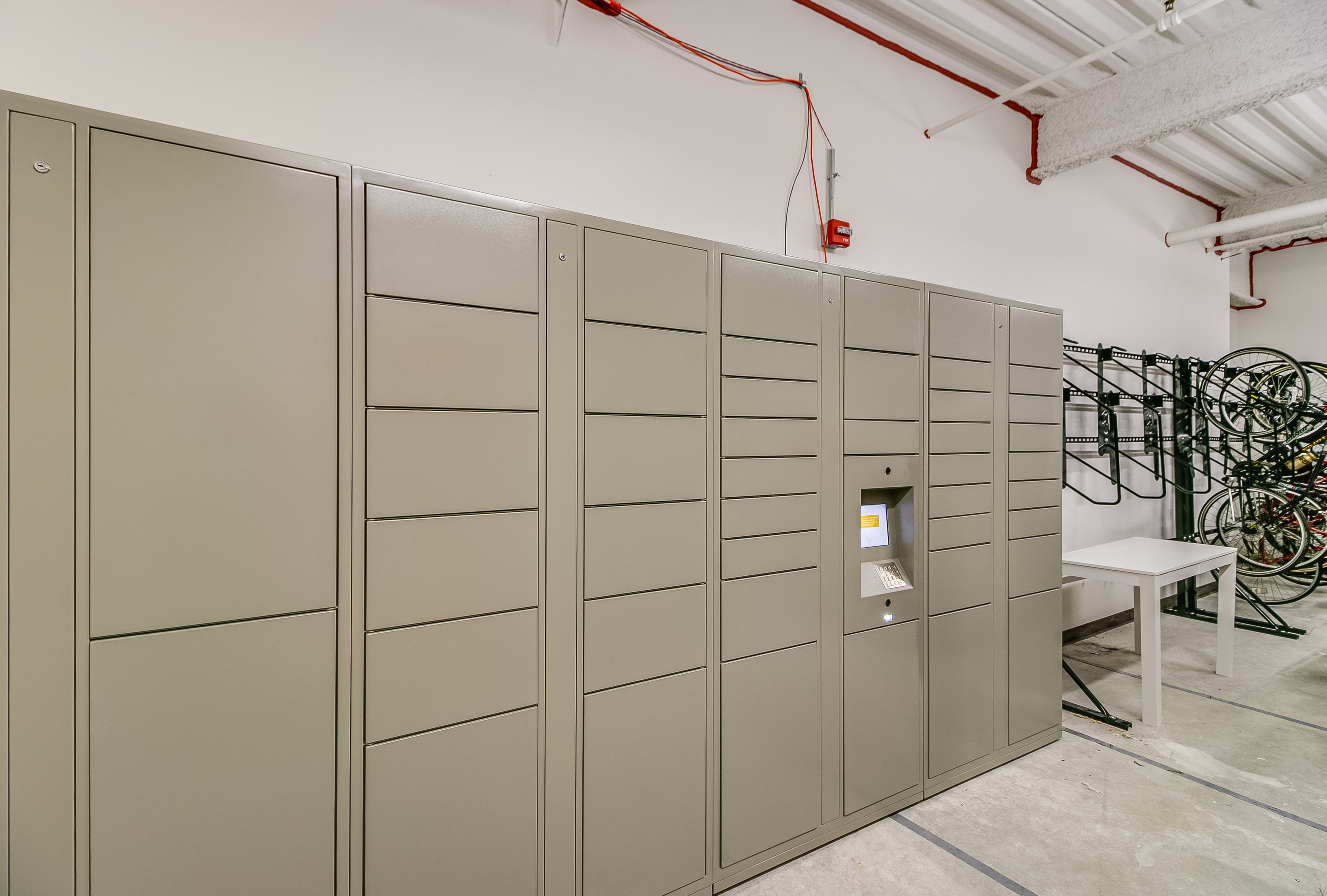 Electronic Package Lockers