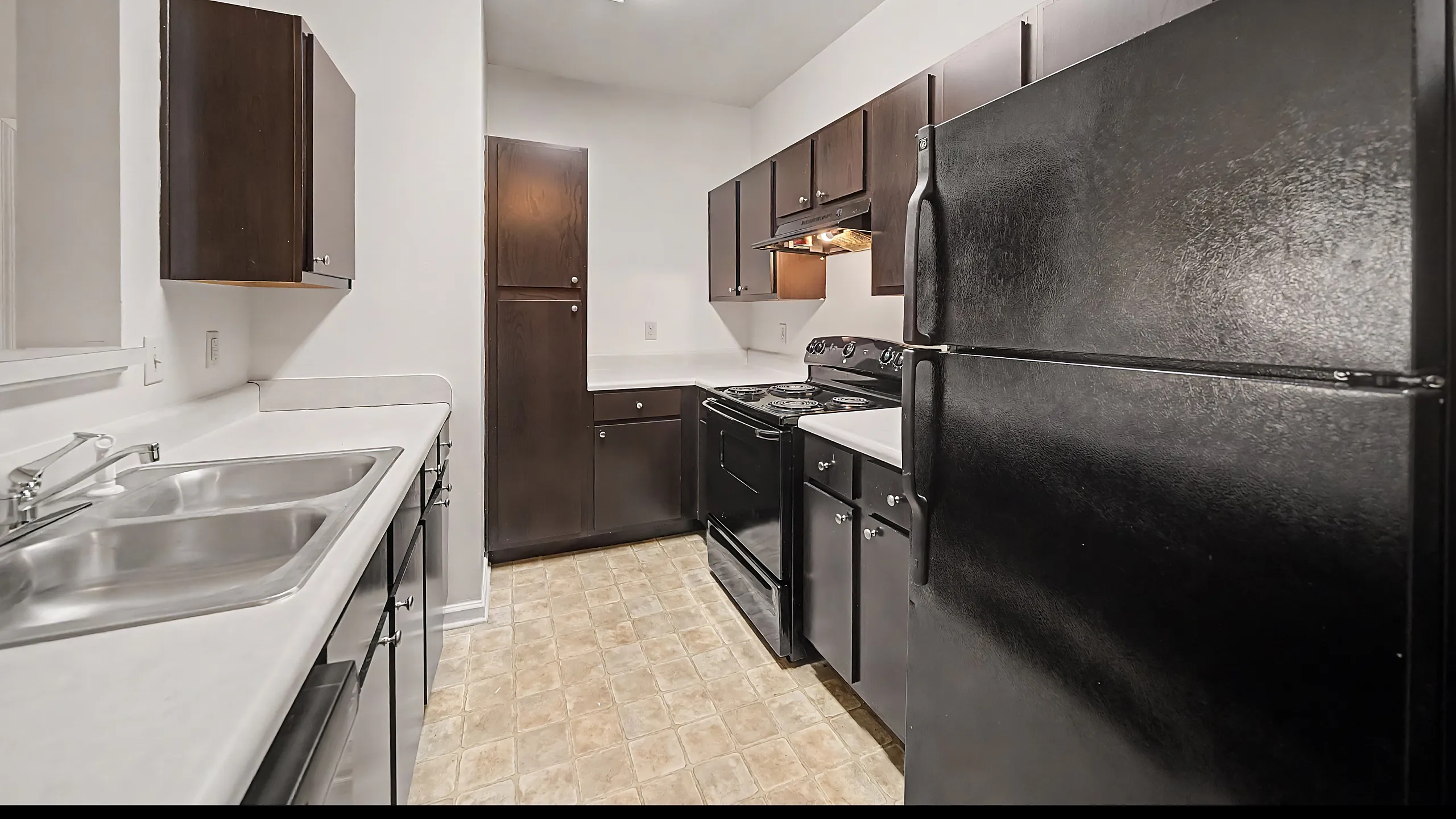 Rosewood Place Apartments
