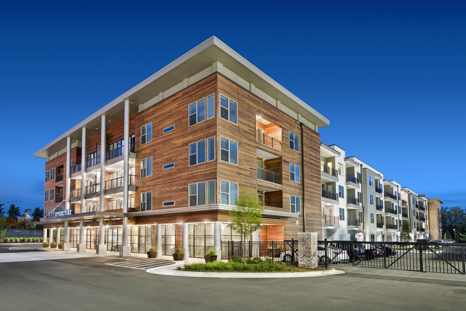 When Should I Move to a Senior Living Community? | Live Overture-image