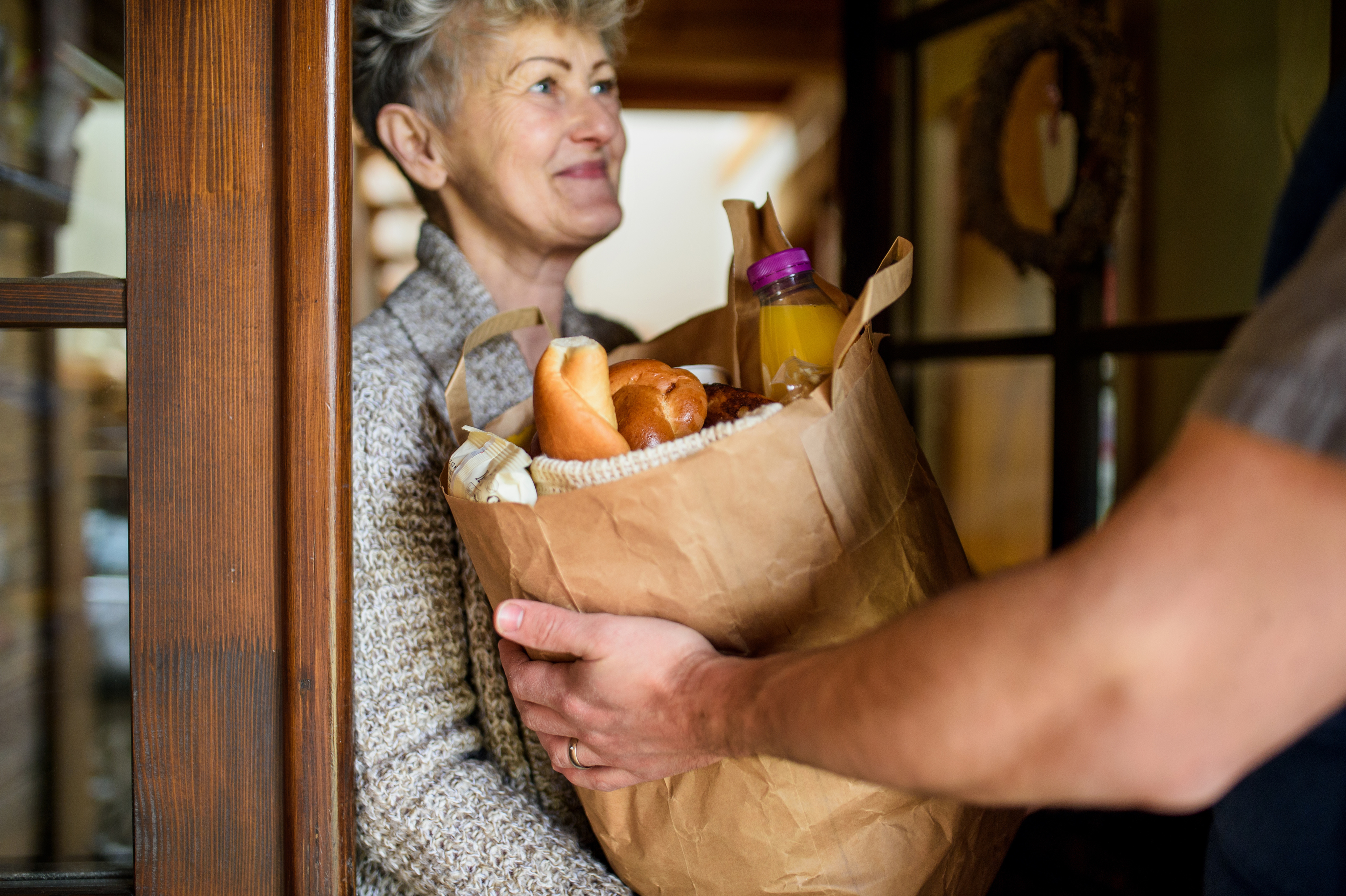 Popular Food Delivery Options for Older Active Adults-image