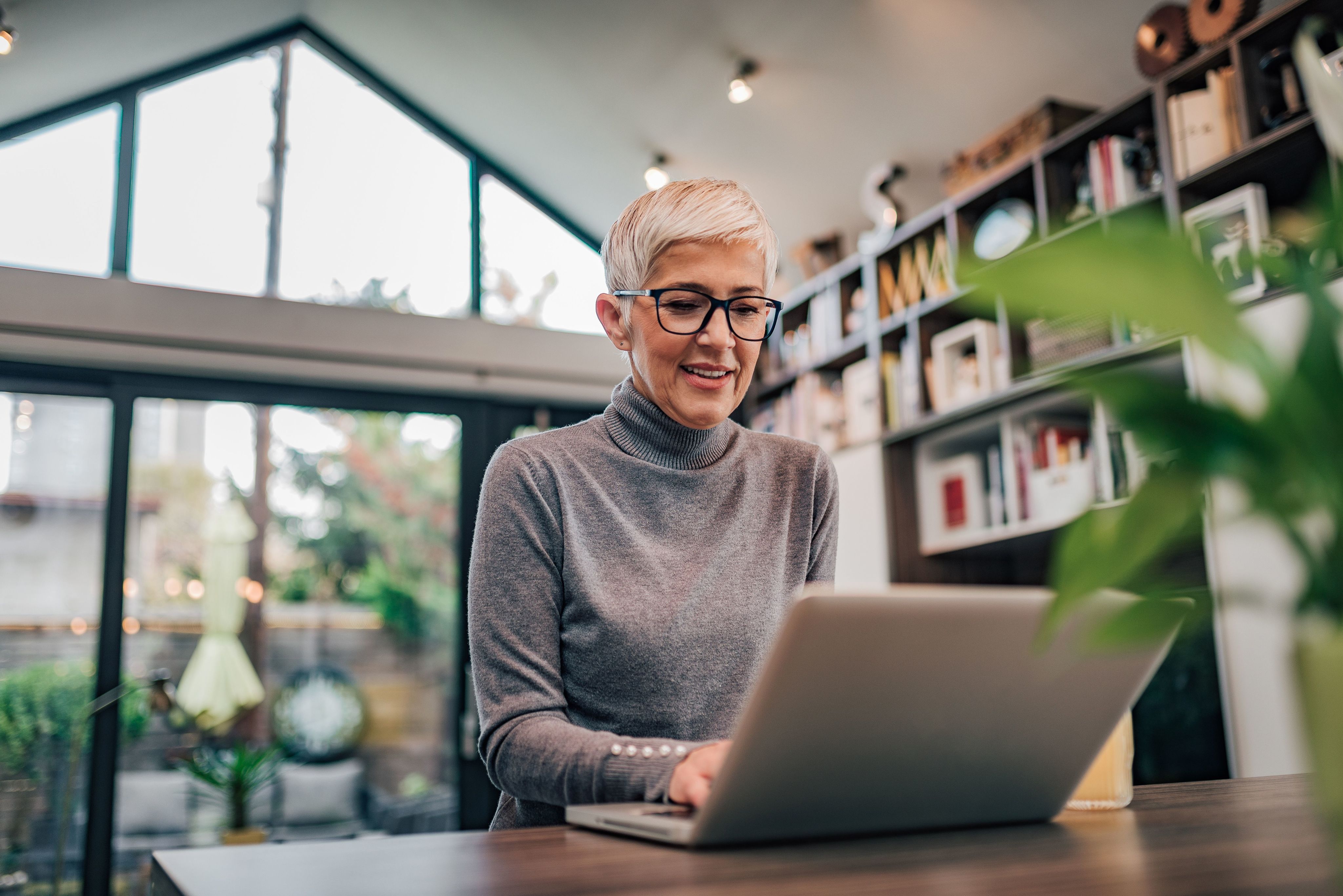 Top 6 Blogs That Every Older Adult Should Follow-image