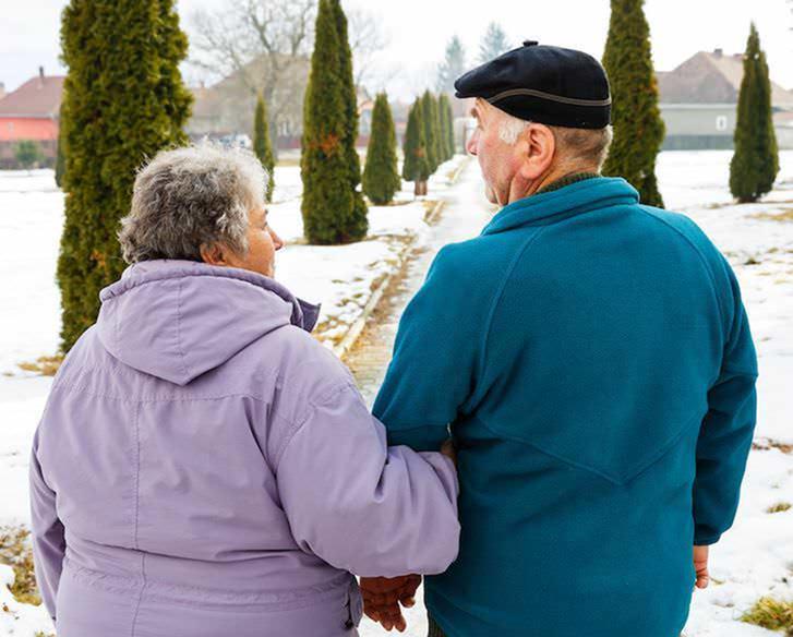 Winter Safety Tips for Older Adults-image