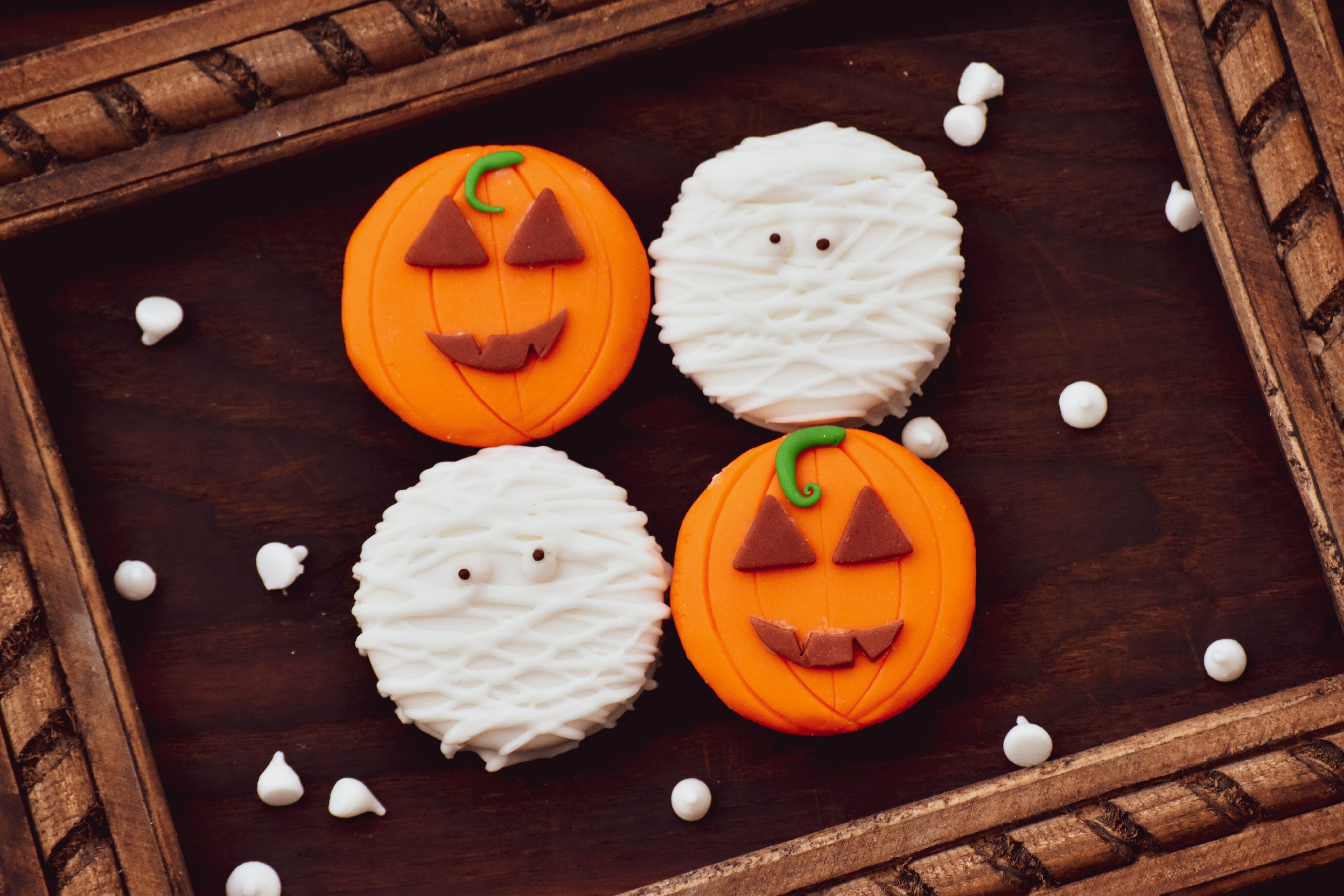 Healthy Halloween Treats for Seniors: Recipes and Snack Ideas-image