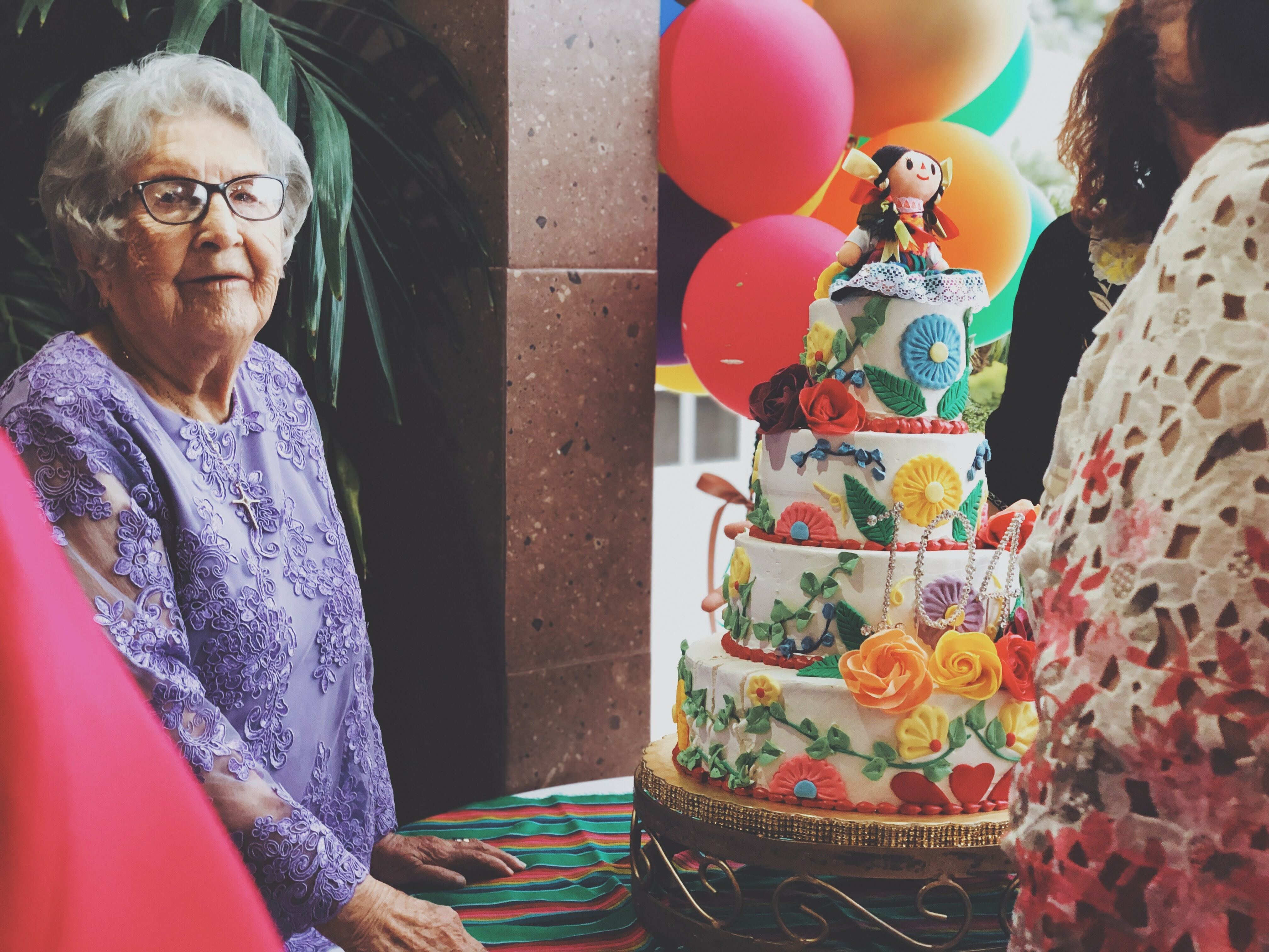 Birthdays and Celebrations: Making Special Moments in Your Senior Apartment-image