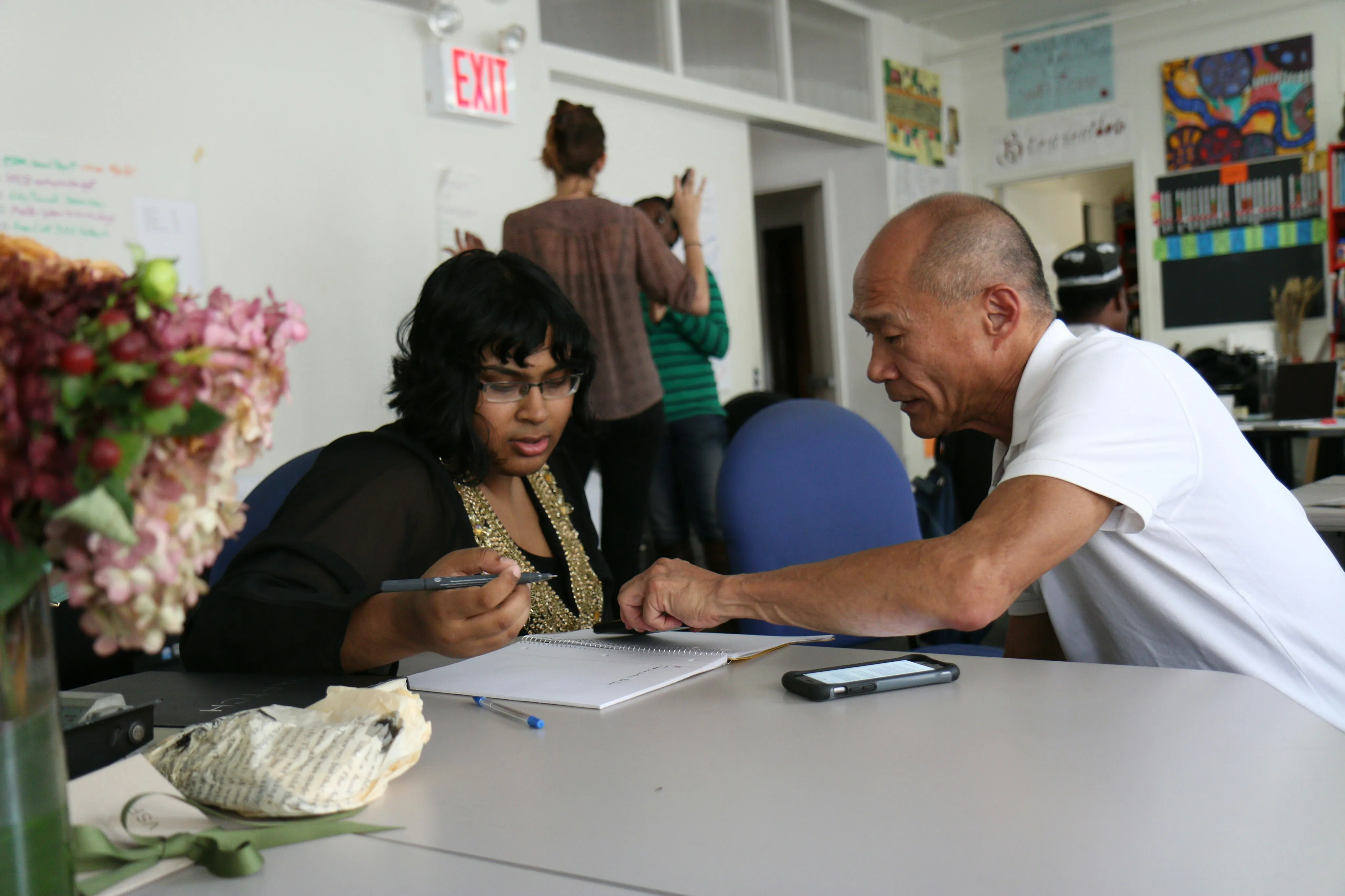 Sharing Wisdom: Mentorship Opportunities for Seniors-image