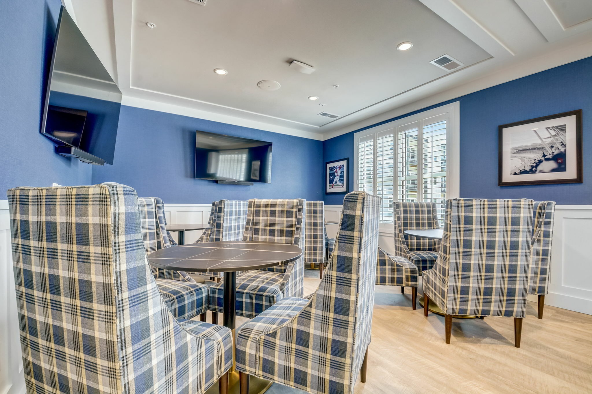 Sports lounge