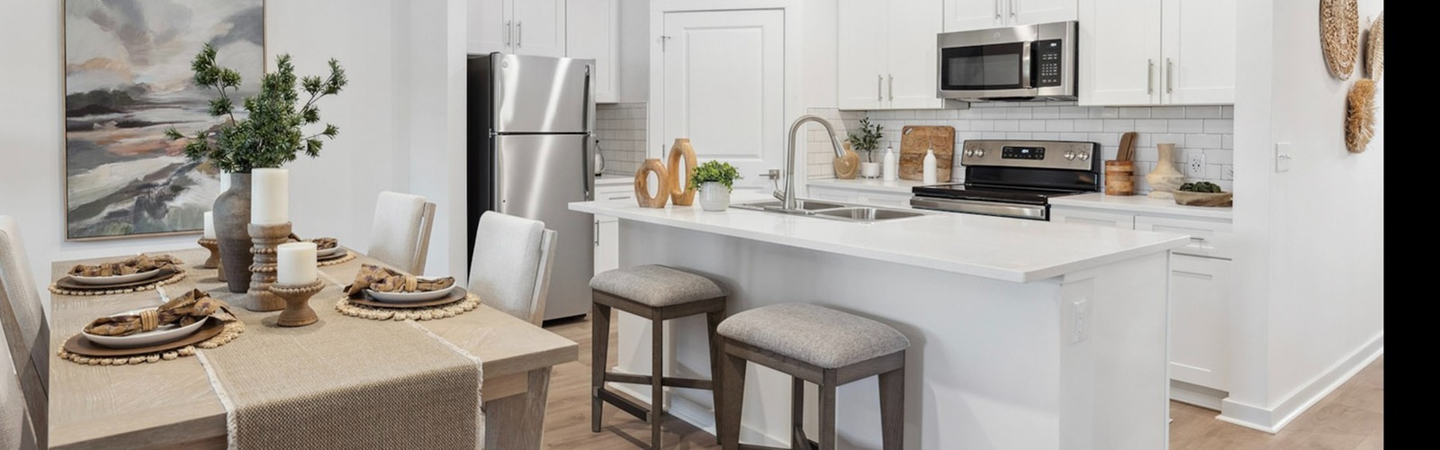 Spacious Dining Area