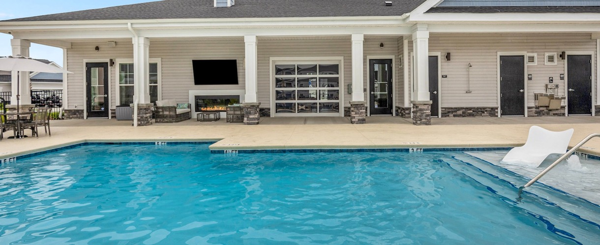 Resort Style Swimming Pool