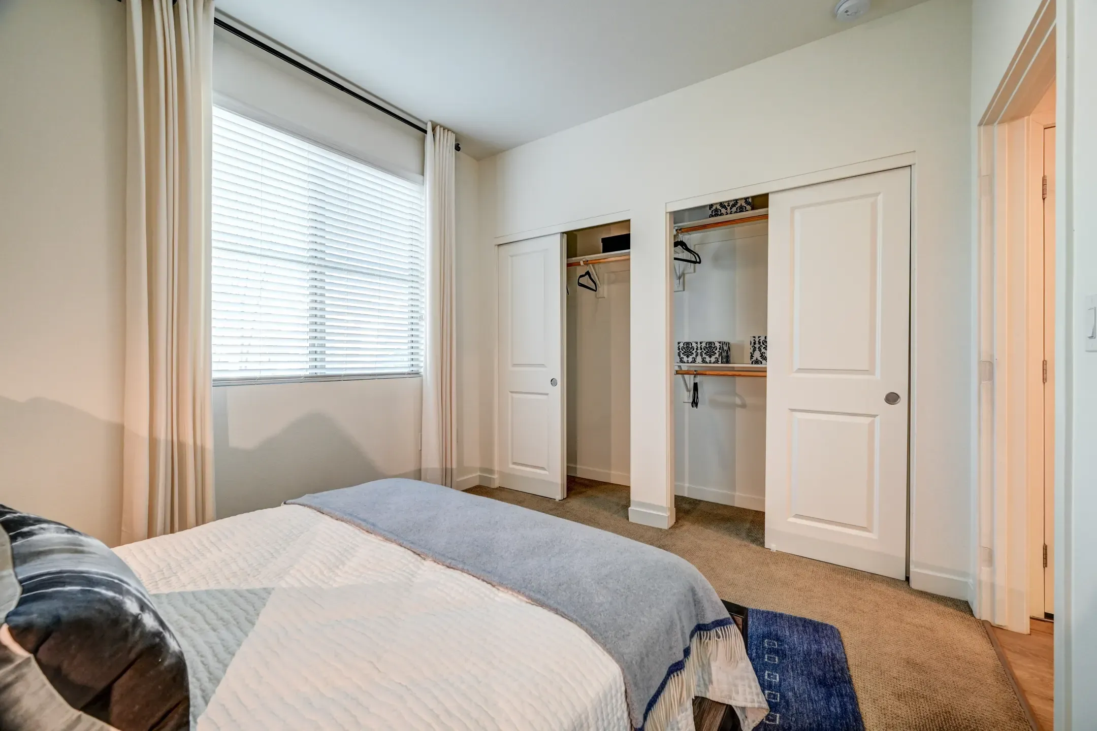 Big Closet Roommates Homes