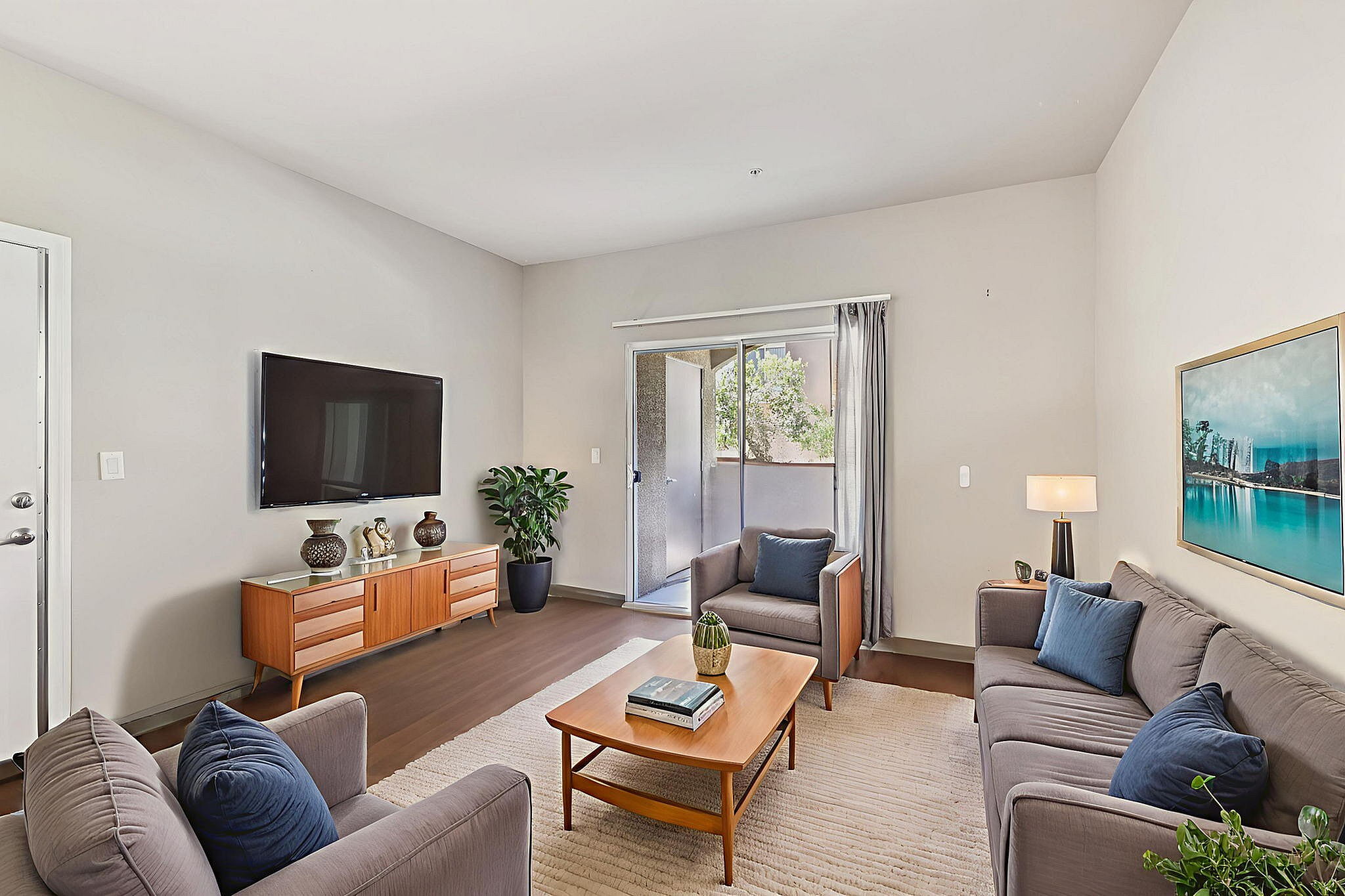 B1x1 Living Room