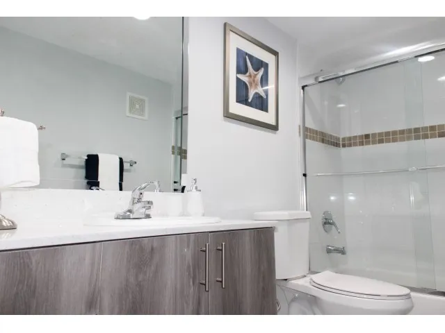 Bathtub With Sliding Glass Enclosure
