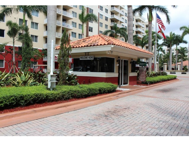 Image of Manned 24-Hour Gatehouse for Royal Palms Apartments