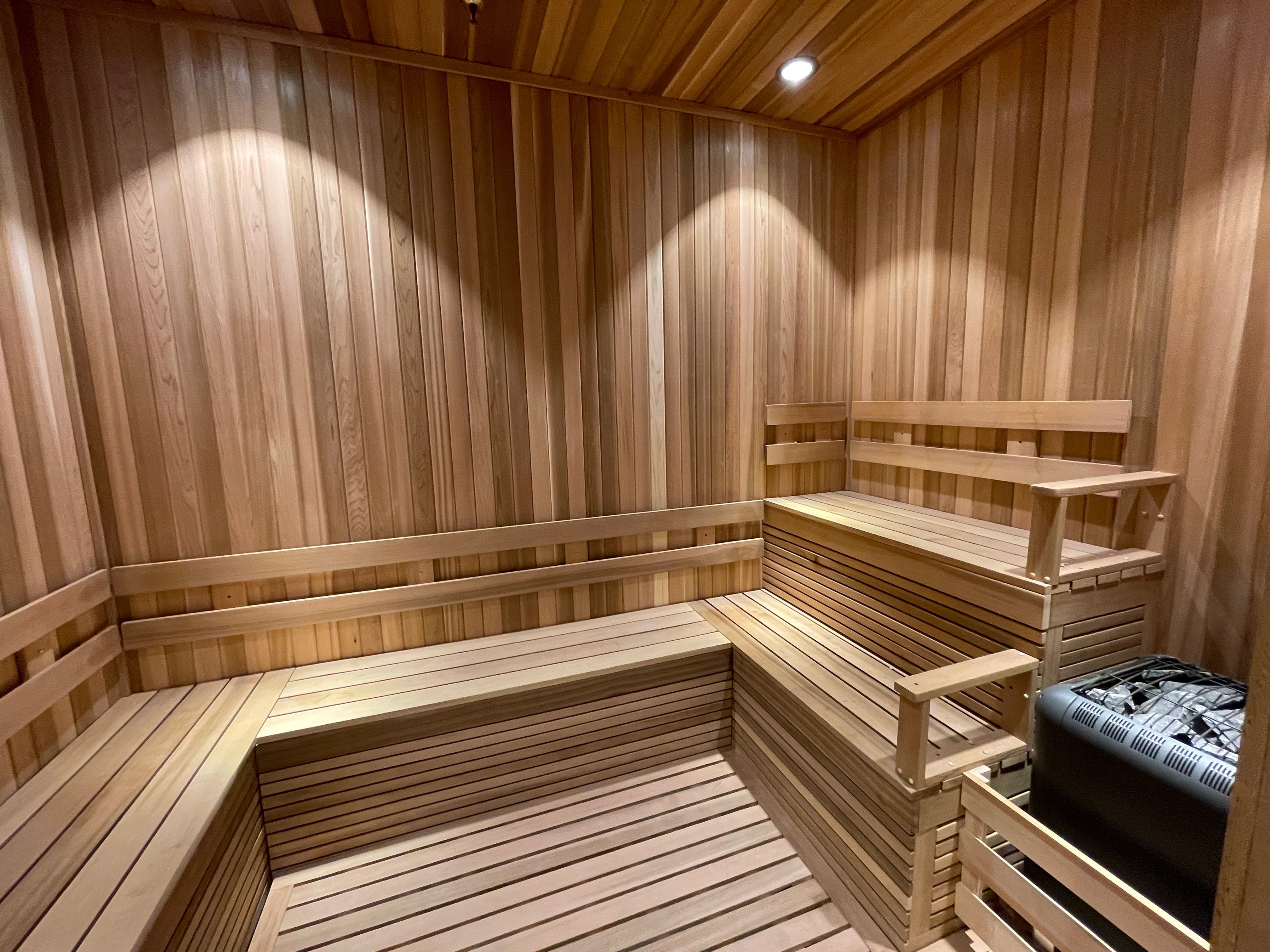 Men&rsquo;s and Women&rsquo;s Sauna