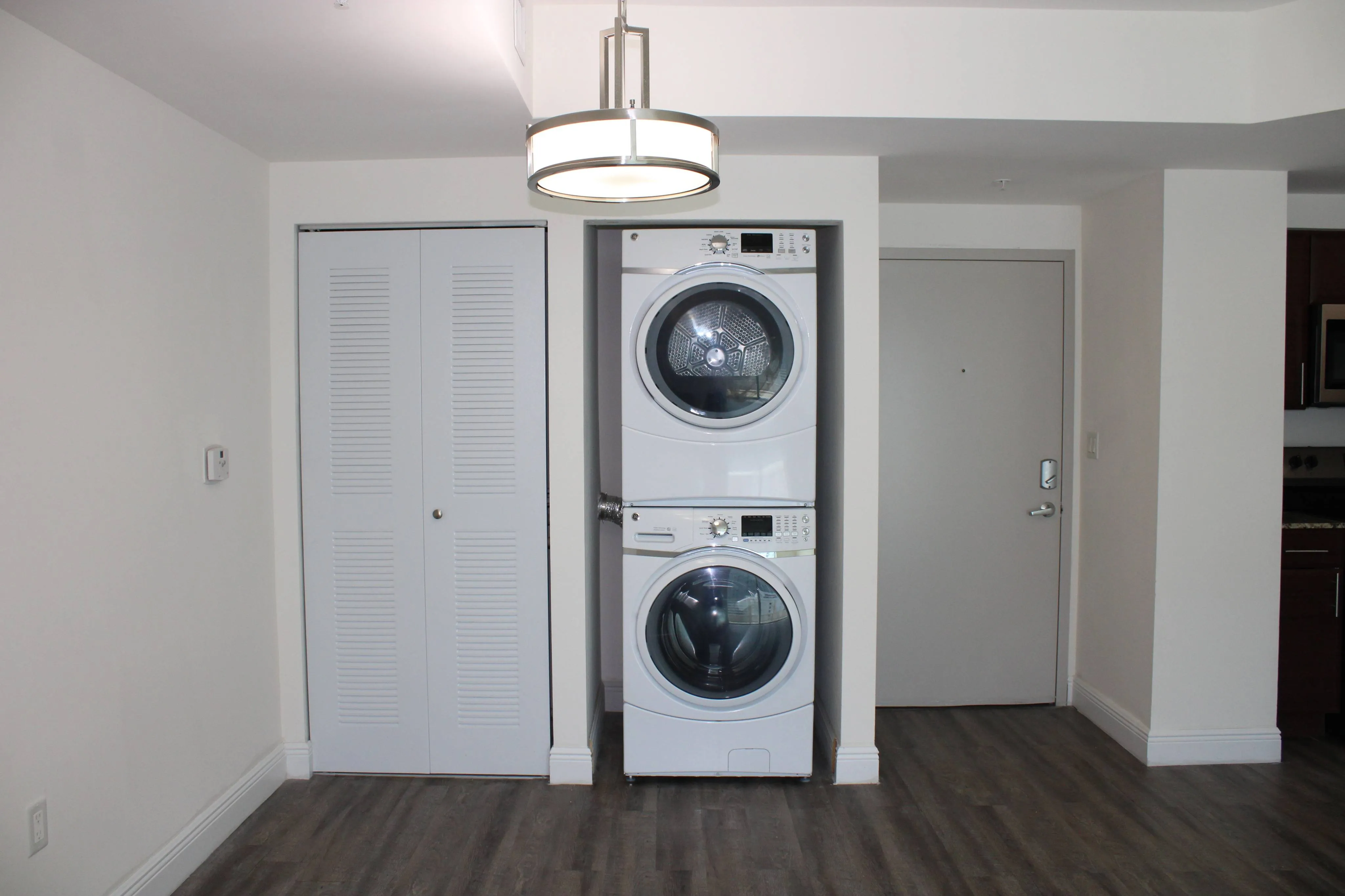 Full-Size, Large Capacity Stackable Washer & Dryer*