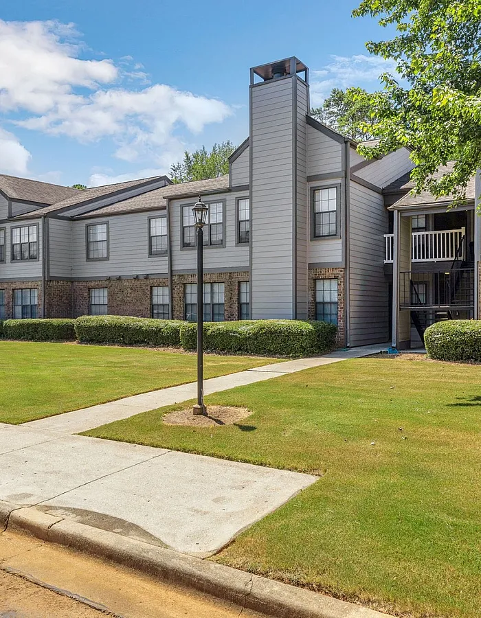 Now offering $350 off for TWO months! Call the leasing office today to learn more about this incredible offer!