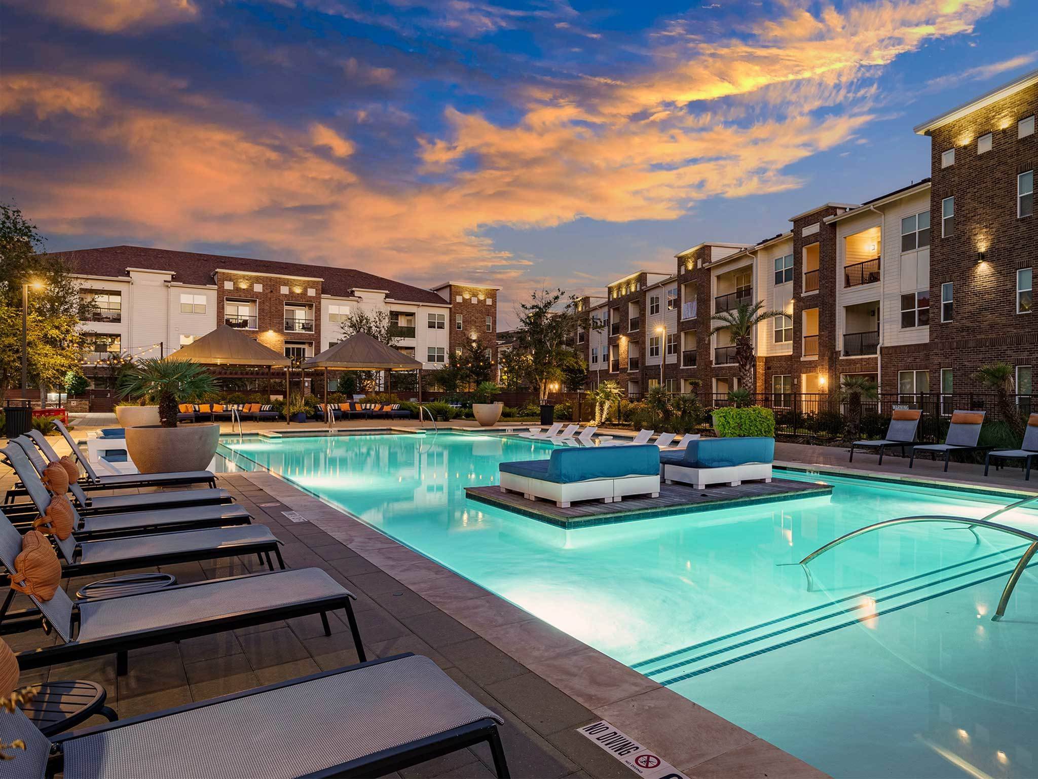 Photo Gallery Advenir at Boulder Creek Apartments Pearland