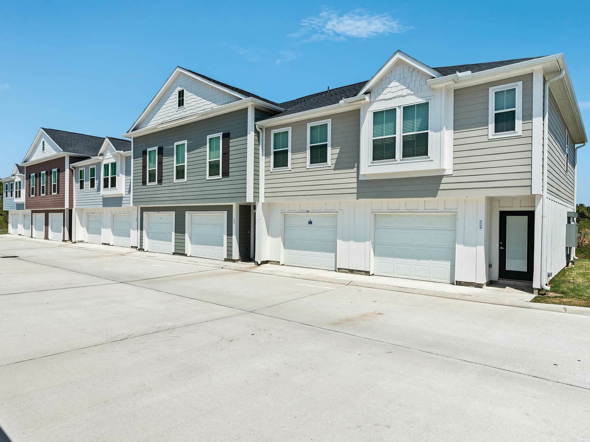 Exterior homes at LEO at West Fork