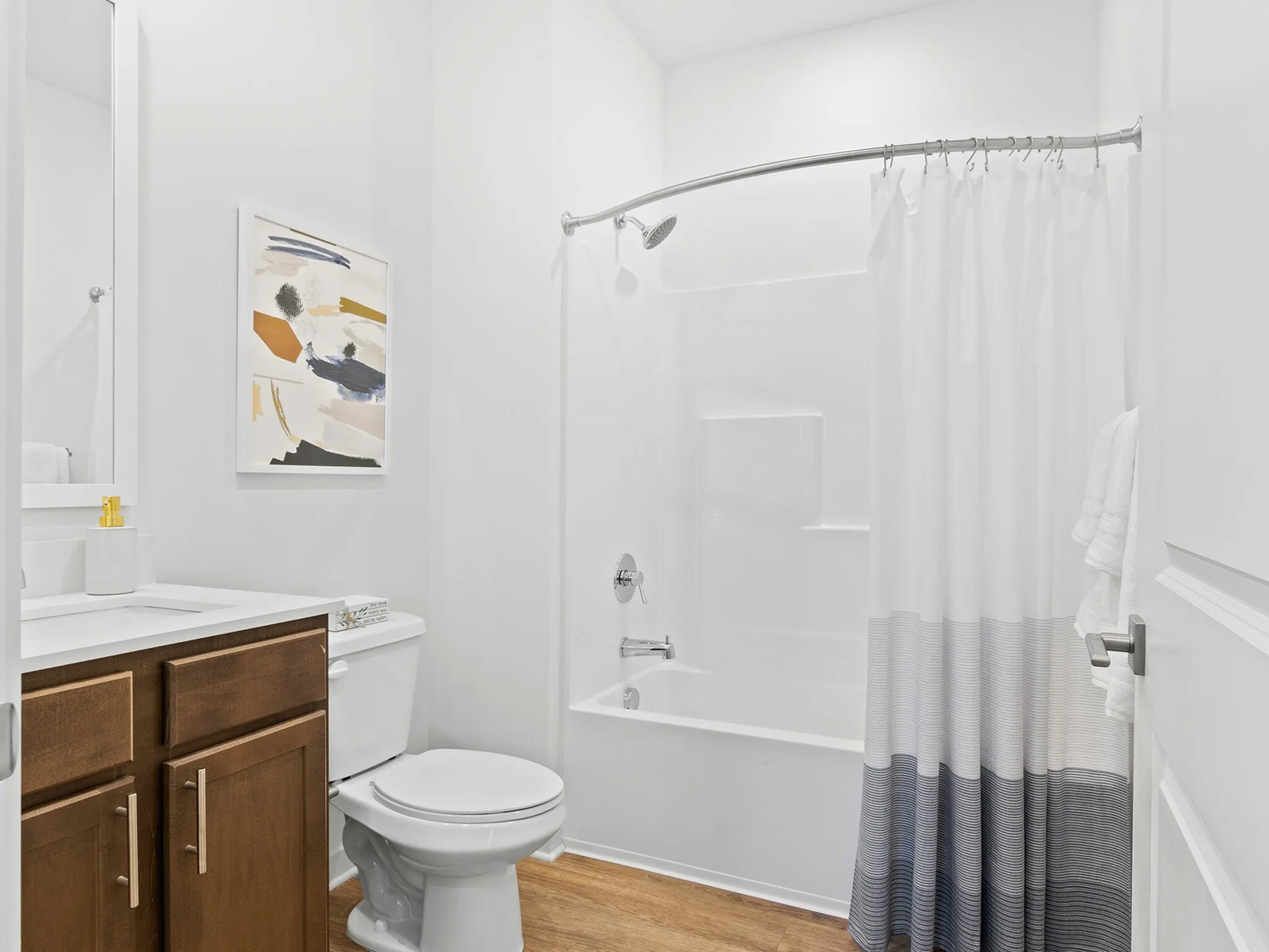 Flint Crossing Bathroom