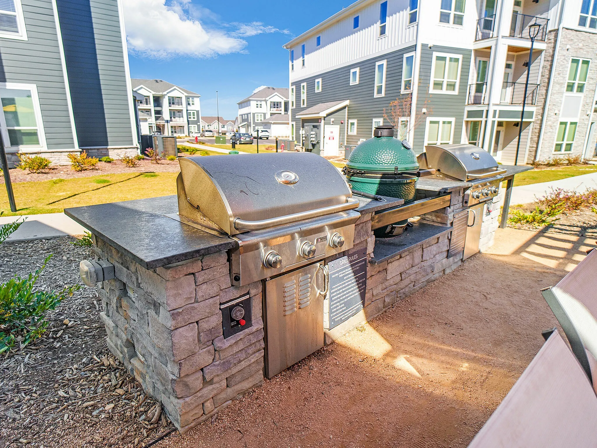 outdoor kitchen in Fuquay-Varina, NC apartments