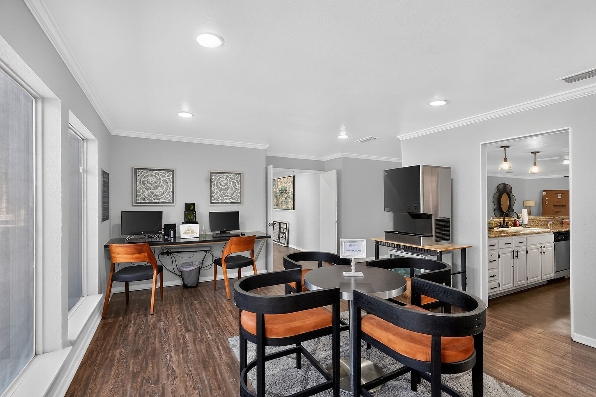 Advenir at The Meadows - Modern Workspace