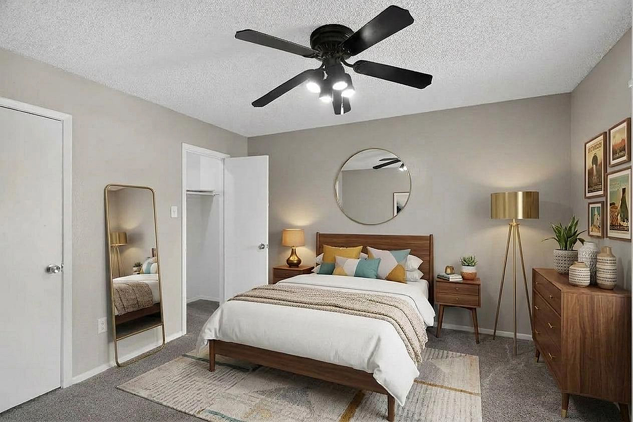 Advenir at The Meadows - Stylish Bedroom