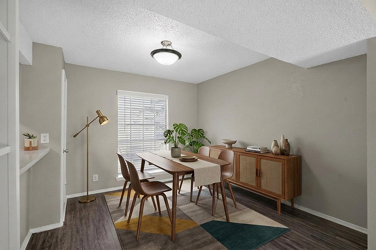 Advenir at The Meadows - Dining Area