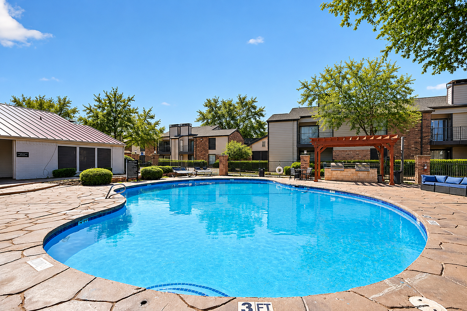 Advenir at The Meadows - Outdoor Pool