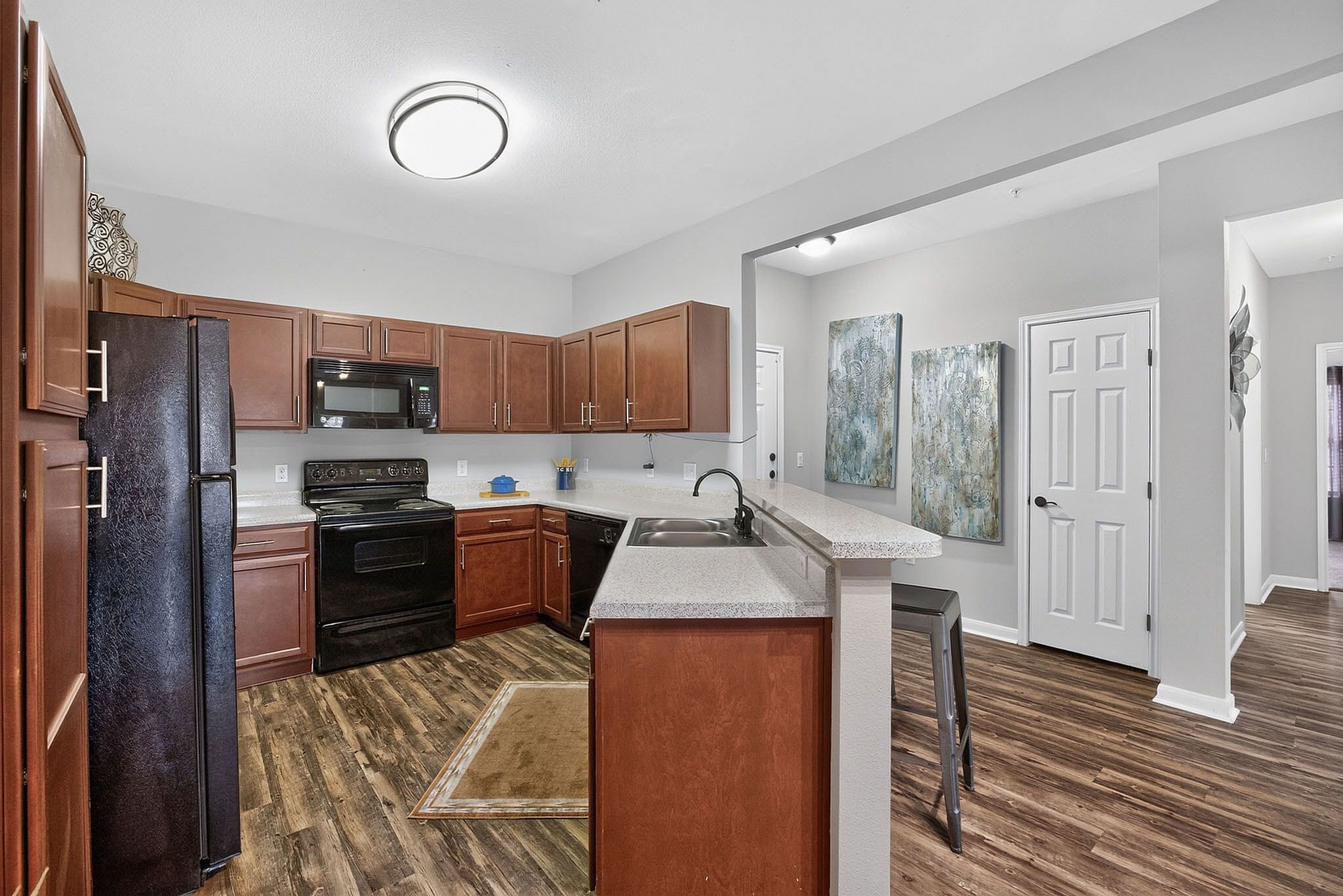 Advenir at Grand Parkway West - Modern Kitchen