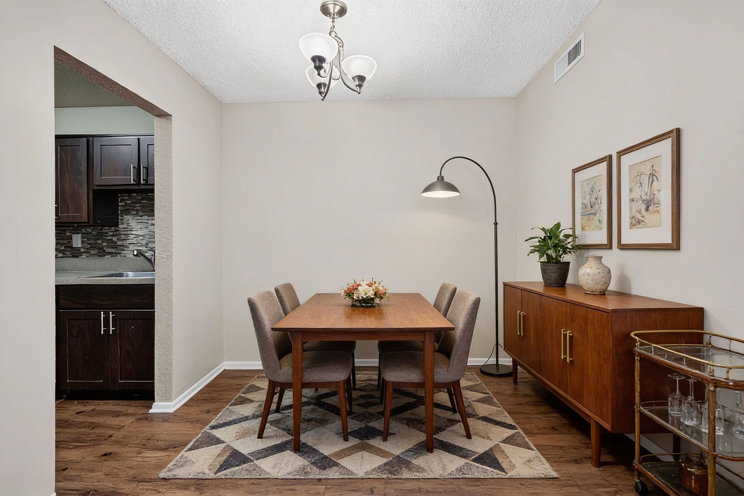 Advenir at Magnolia - Dining Room