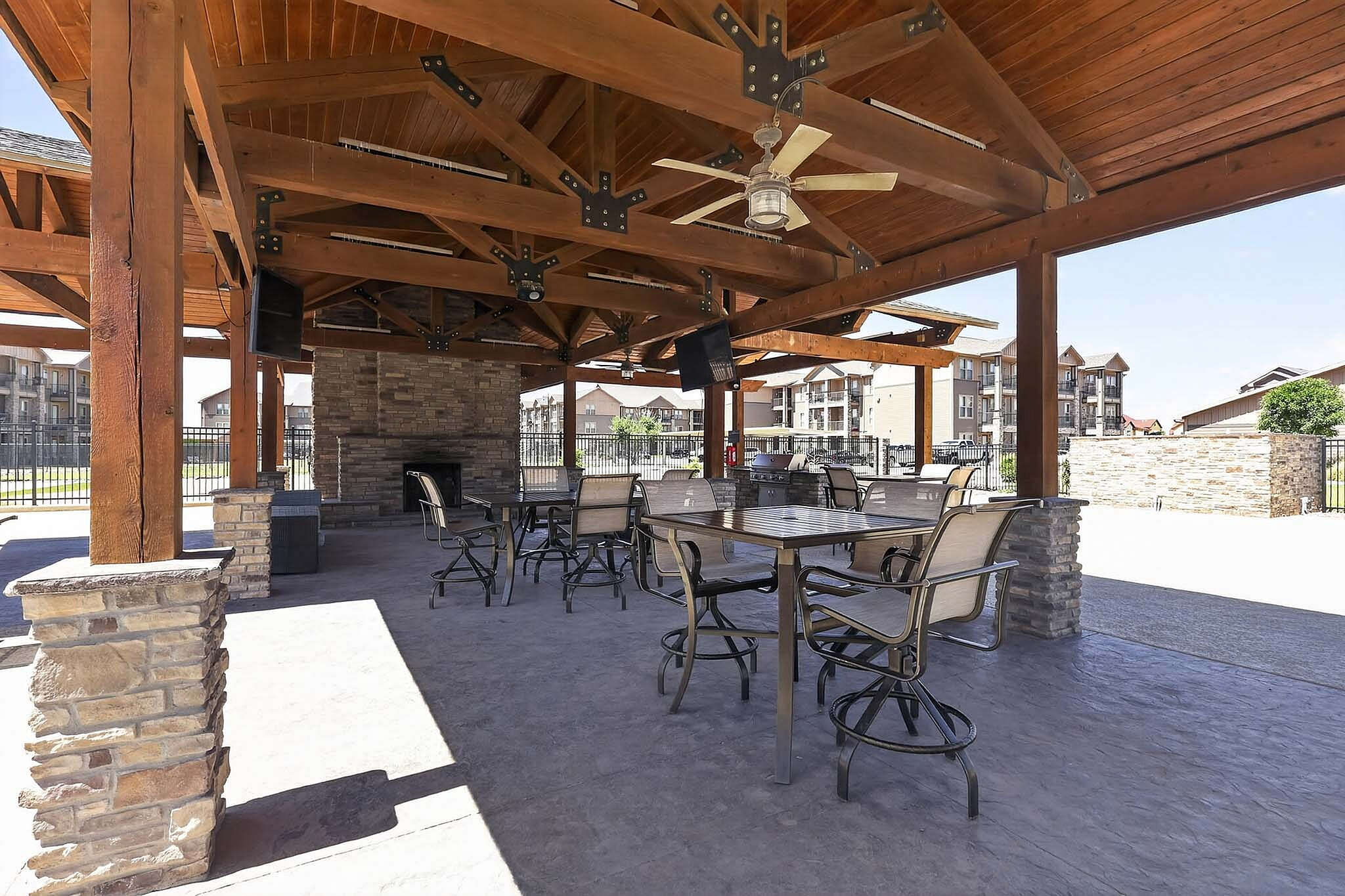 Advenir at Legado Ranch - Outdoor Seating Area