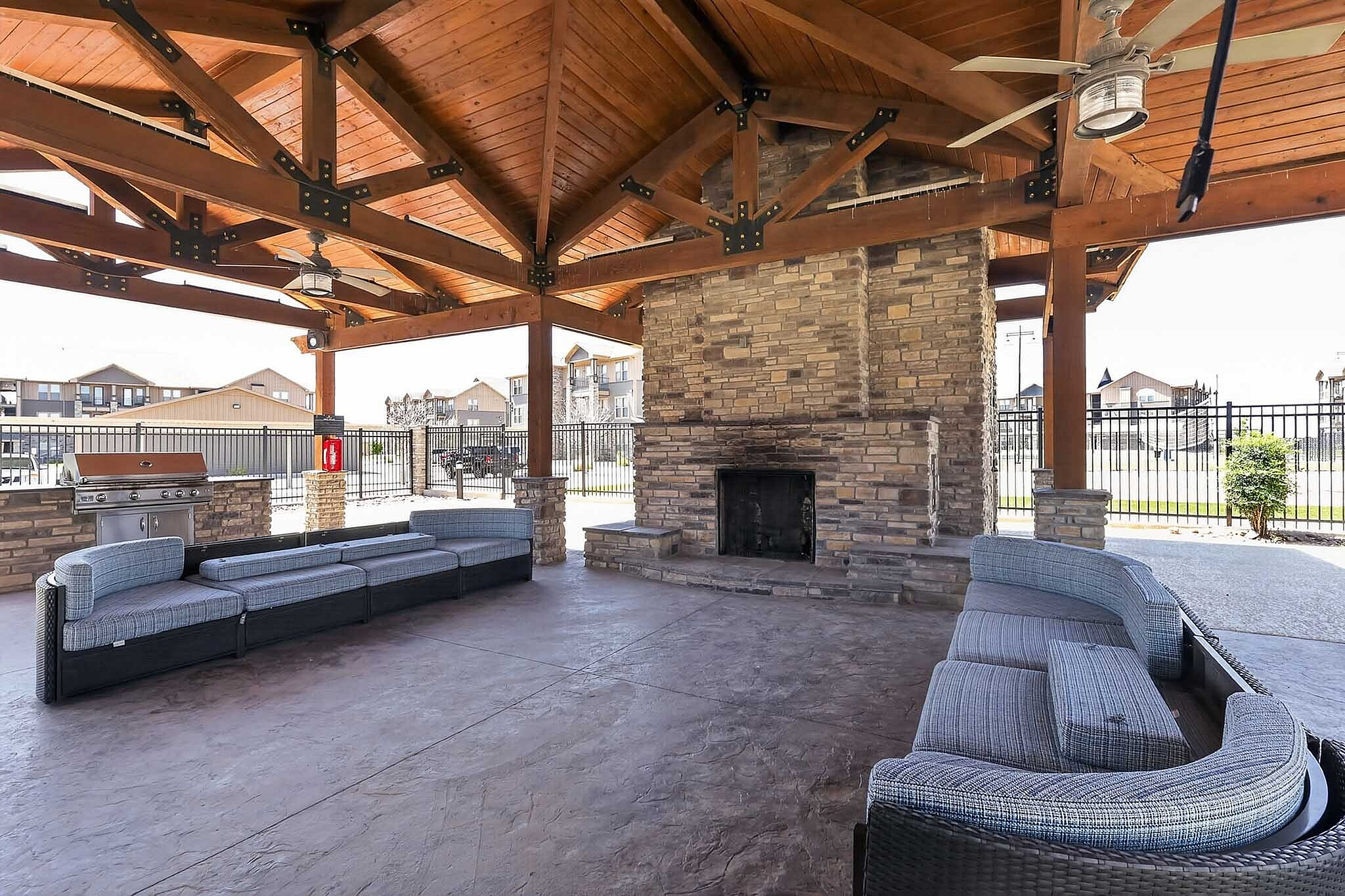 Advenir at Legado Ranch - Outdoor Lounge Area