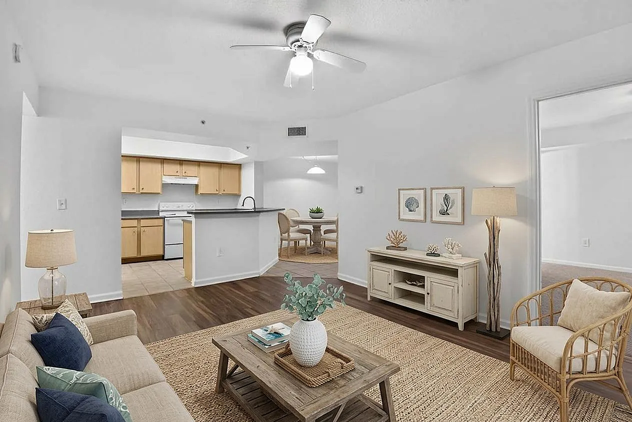 Lymestone Ranch - Cozy Living Area