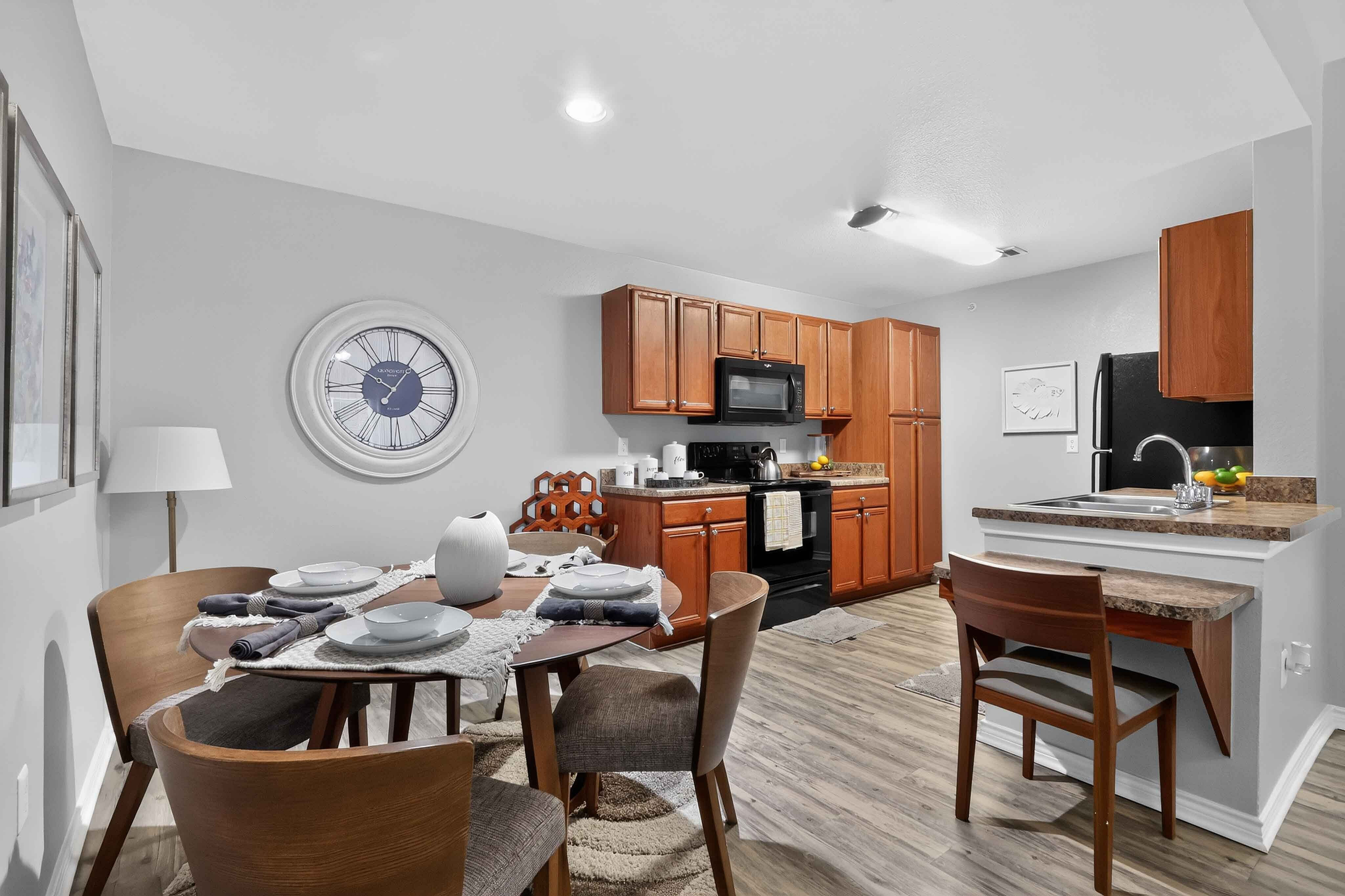 Advenir at Mayfield - Dining and Kitchen Area