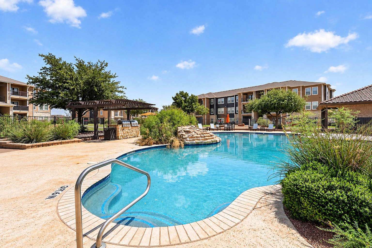 Advenir at Mayfield - Pool Area