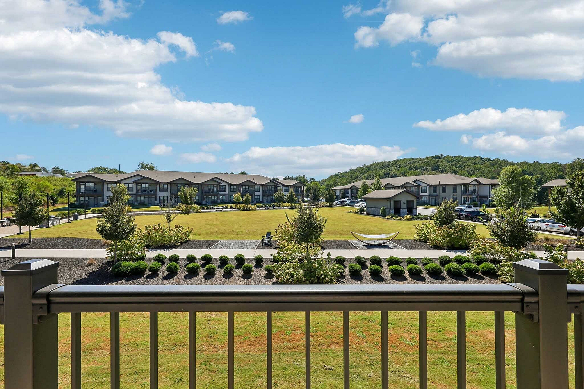 Advenir at Dawson Hills - Scenic Grounds