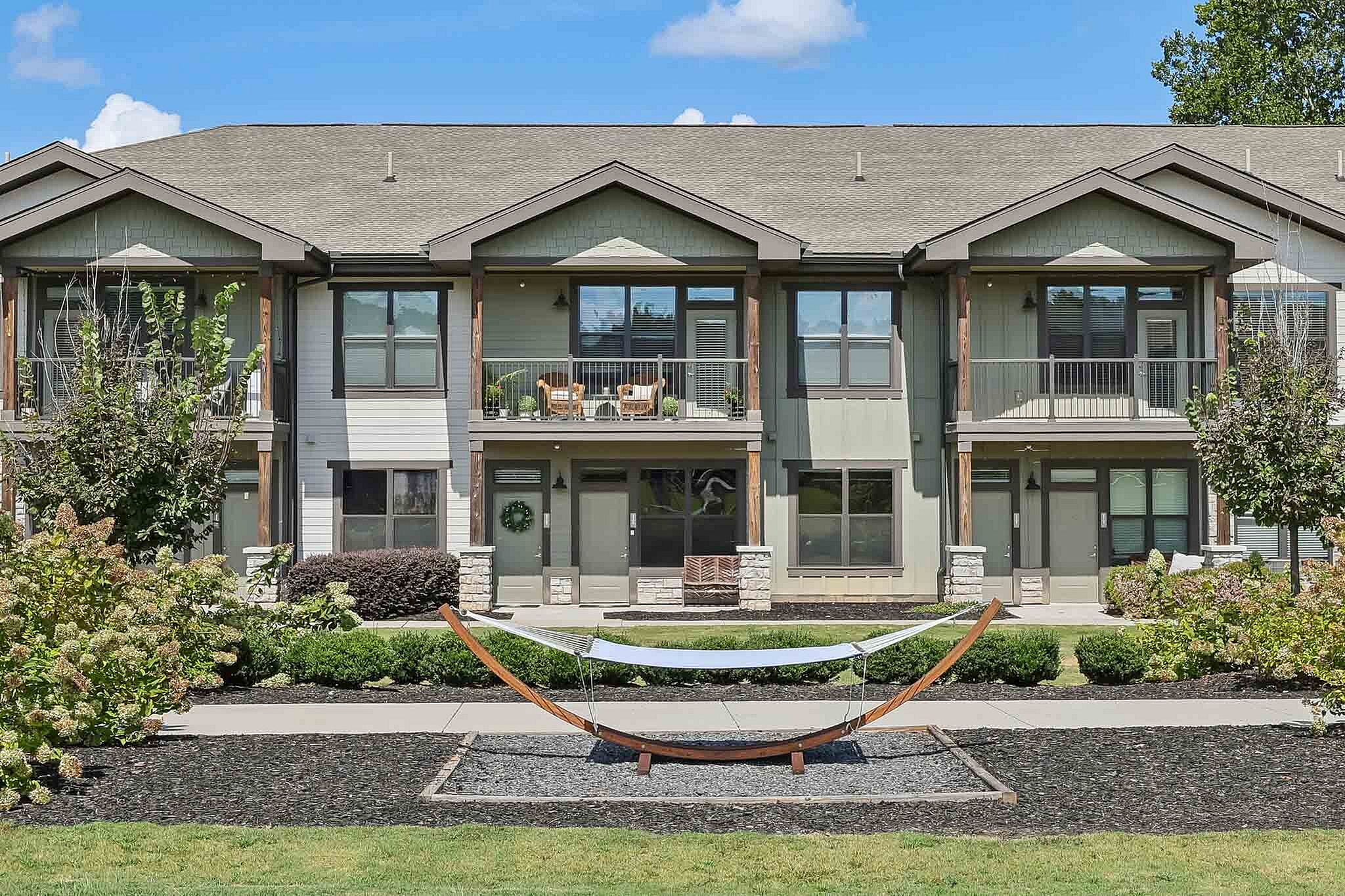 Advenir at Dawson Hills - Garden View