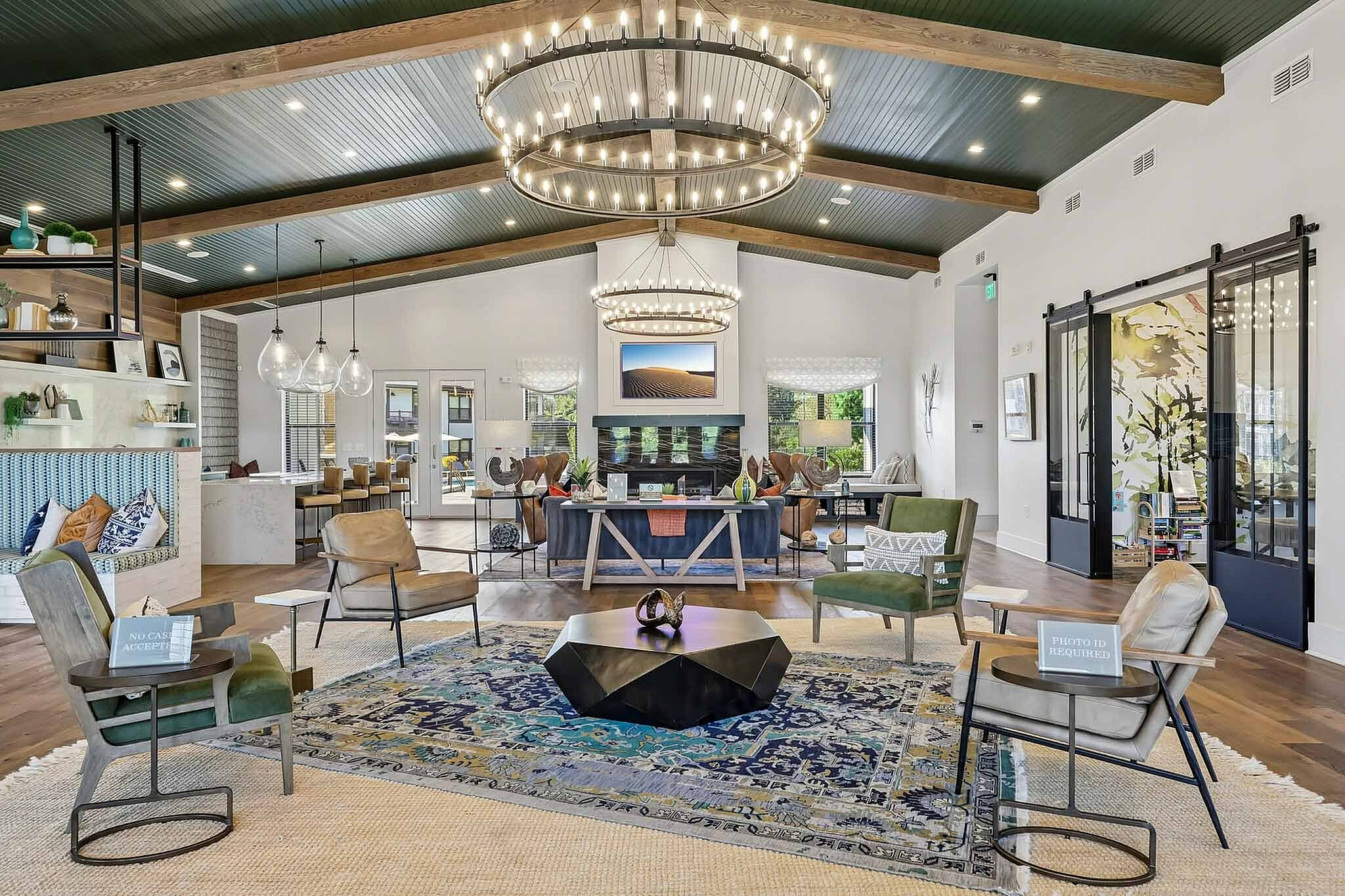 Advenir at Dawson Hills - Modern Lounge