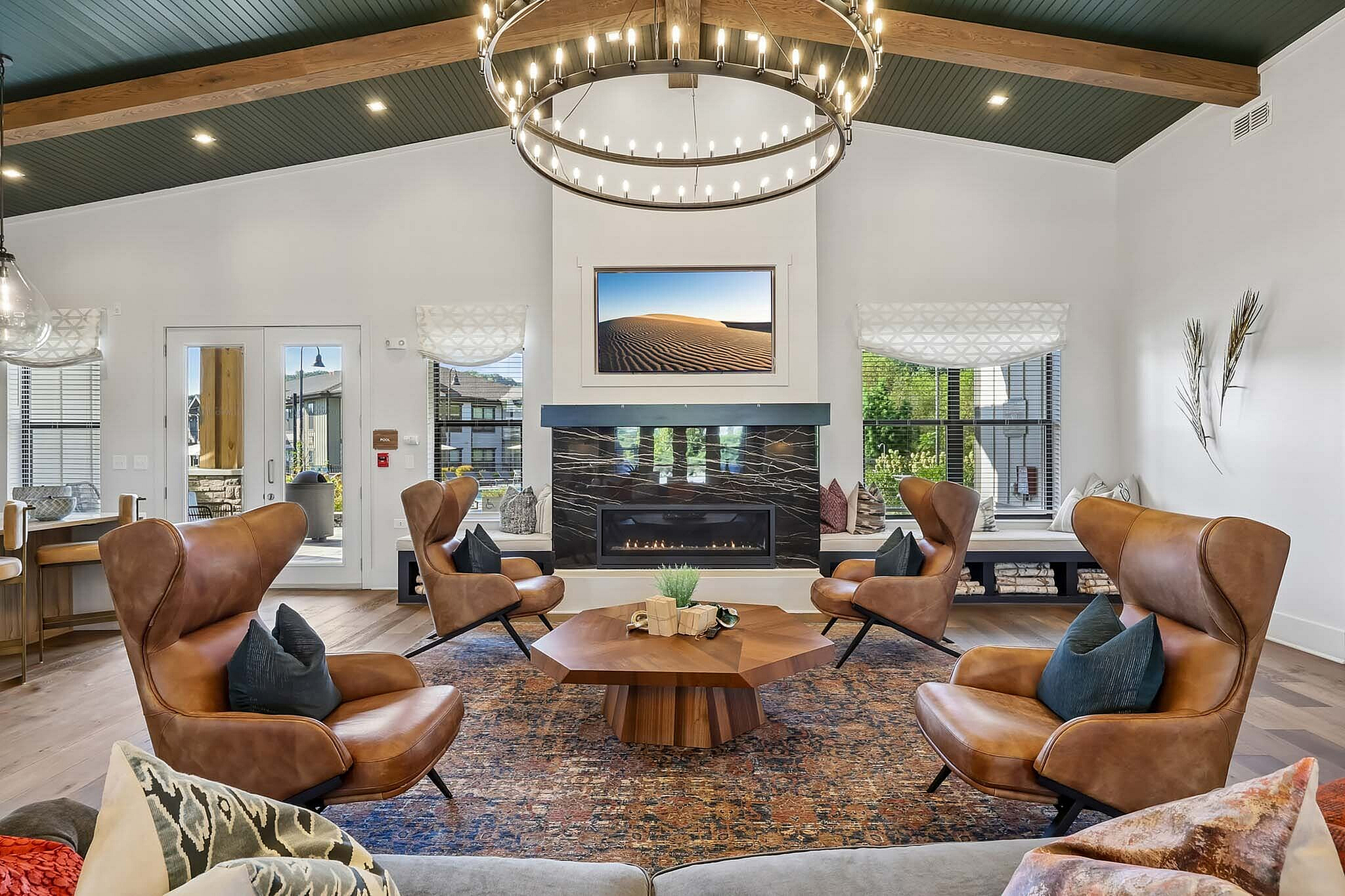 Advenir at Dawson Hills - Cozy Lounge Area