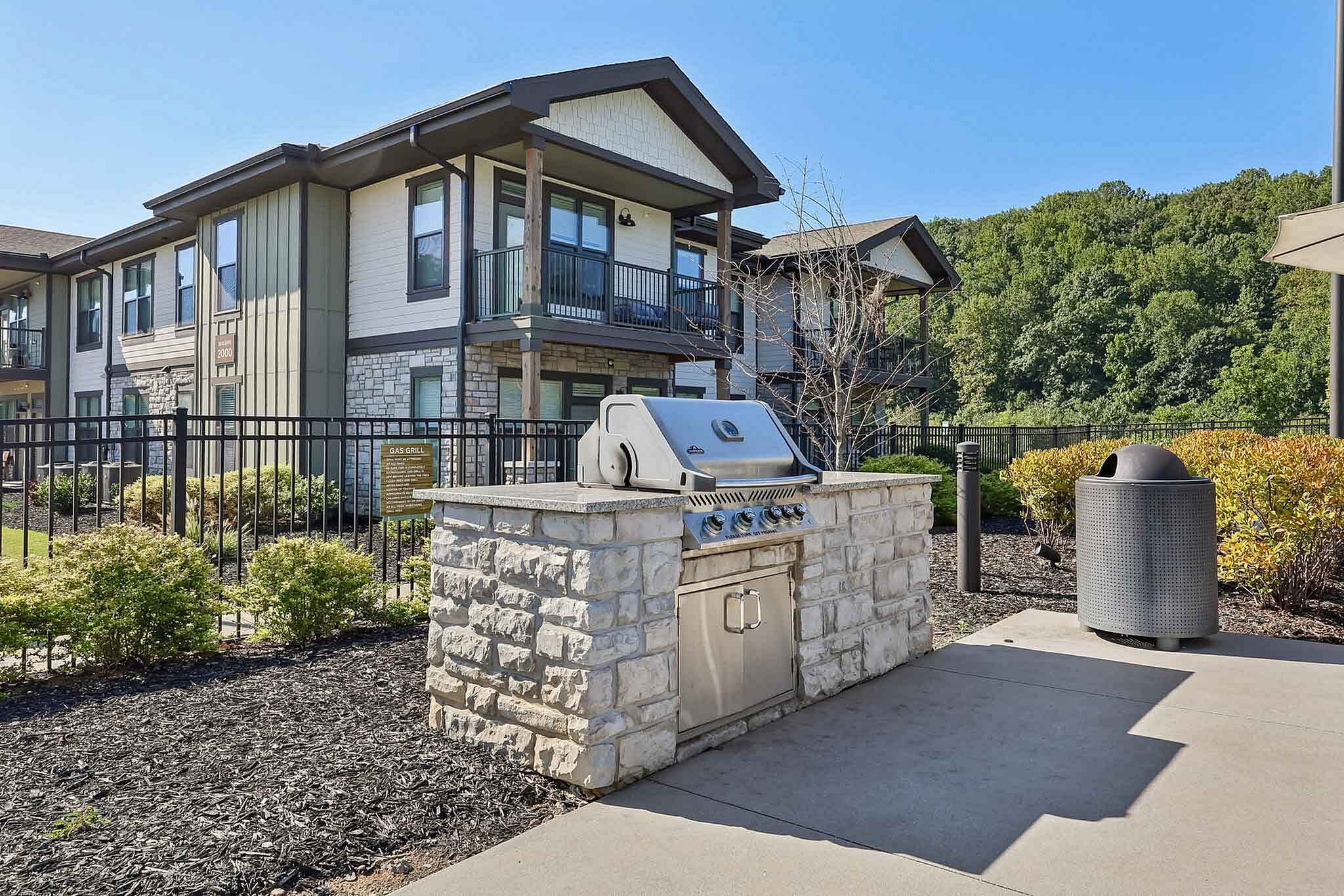 Advenir at Dawson Hills - Outdoor Grill Area