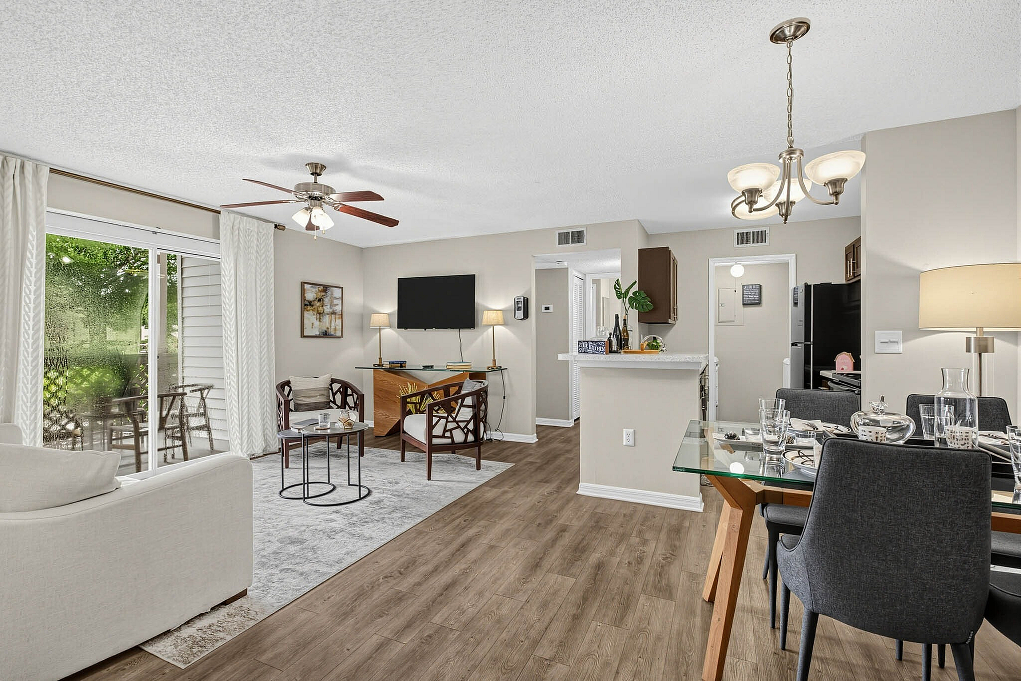 Advenir at The Oaks - Open Living Area